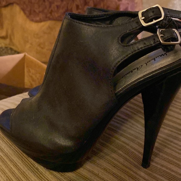 Strappy open toe heels - Picture 3 of 10